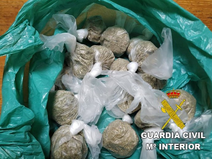 Kifi, elaborado a partir de los cogollos de marihuana, encontrado en un bar de Níjar (Almería)