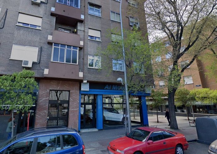 Imagen del concesionario donde unos ladrones han robado dos vehículos de alta gama en Madrid
