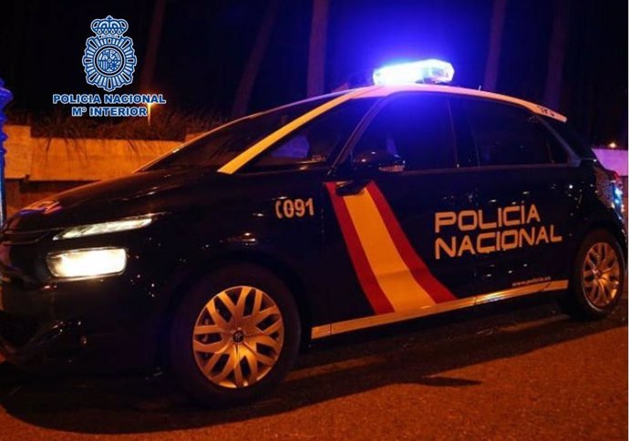 Imagen de archivo de un vehículo de la Policía Nacional