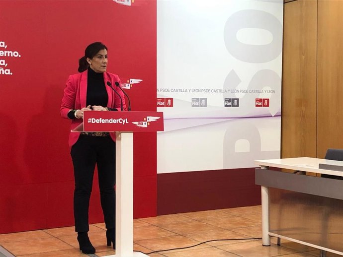 Ana Sánchez en la sede del PSOE