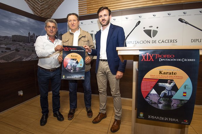 Presentación del XIX Trofeo de Kárate Diputación de Cáceres