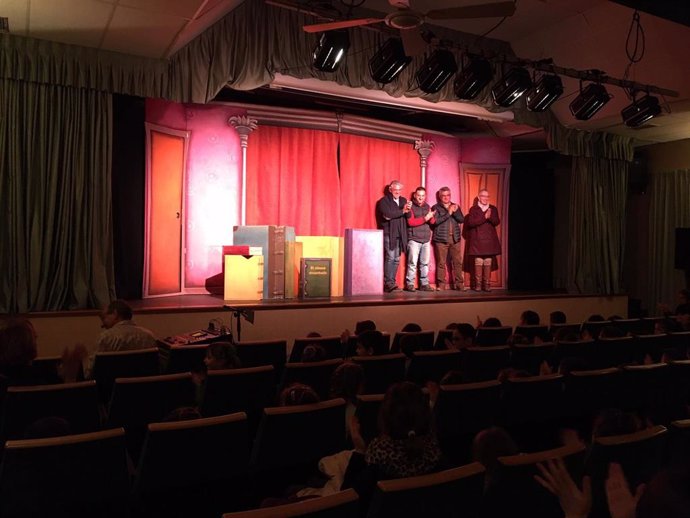 Inauguración de la Campaña Escolar de Teatro en Fuentepelayo (Segovia).