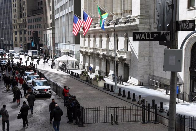February 27, 2020 - New York, NY USA: New York Stock Exchange Building. Wall Street’s main indexes tumbled nearly 2\% on Thursday and confirmed a correction that began last week, as the rapid spread of the coronavirus outside China intensified fears about