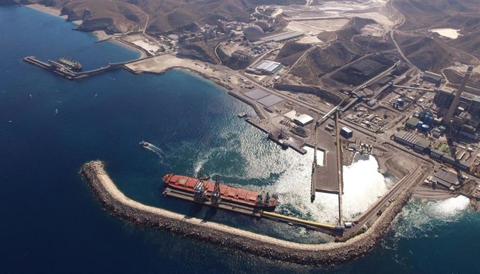 Panorámica del Puerto de Carboneras (Almería)