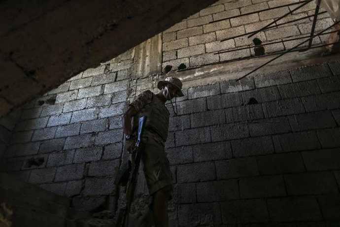 Libia.- Mueren dos civiles en un ataque con proyectiles contra la capital de Lib