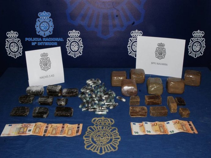 Droga incautada por Policía Nacional a los dos detenidos