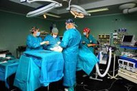 La lista de espera quirúrgica baja un 9,3% en pacientes fuera de plazo pero suben en 5.657 los pendientes de operación