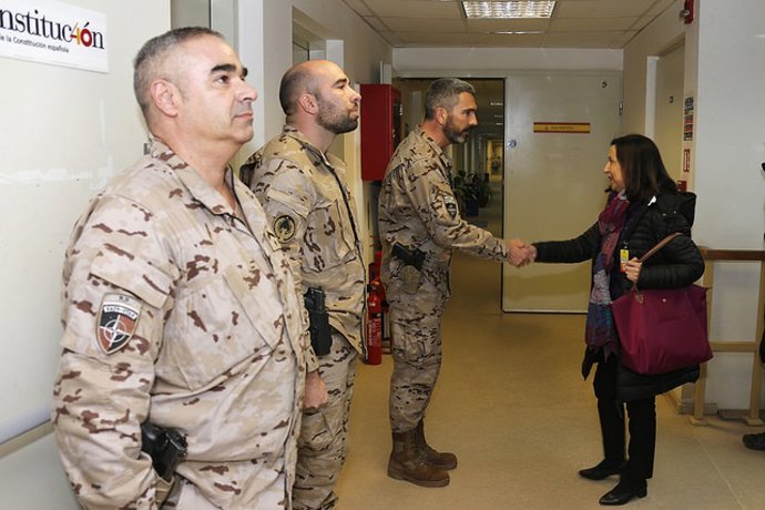 Robles dice que España saldrá de Afganistán en coordinación con la OTAN: "Fuimos