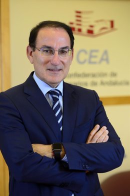 El presidente de la CEA, Javier González de Lara, en una imagen de archivo. 