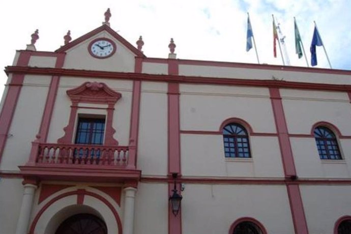 Fachada exterior del Ayuntamiento de Alcalá de Guadaíra