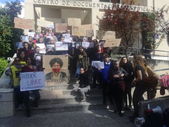 Imagen del último acto celebrado en Granada pidiendo la liberación de Patrick Zaki
