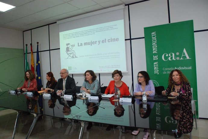 Imagen de la mesa redonda 'La mujer y el cine', organizada este lunes por el Consejo Audiovisual de Andalucía (CAA).