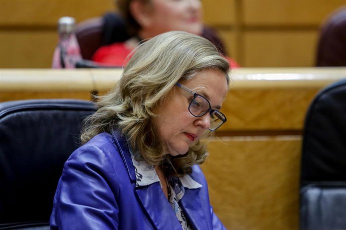 La vicepresidenta tercera y ministra de Asuntos Económicos y Transformación Digital, Nadia Calviño, durante la sesión de control al Gobierno en el Senado en Madrid el 25 de febrero de 2020