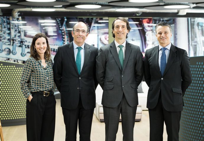 Alantra y Enagás se alían para un fondo, en la foto (de izquierda a derecha): María González de Apodaca,  Marcelino Oreja, Jacobo Llanza y Fernando Impuesto.