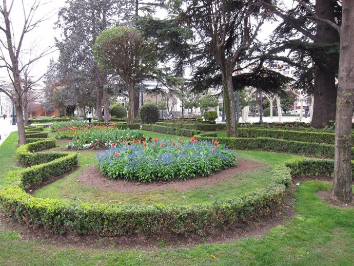 Se dejará de utilizar el glifosato en los parques y jardines de Logroño.