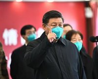 Xi promete luchar hasta la "victoria" contra el coronavirus durante su visita a Wuhan