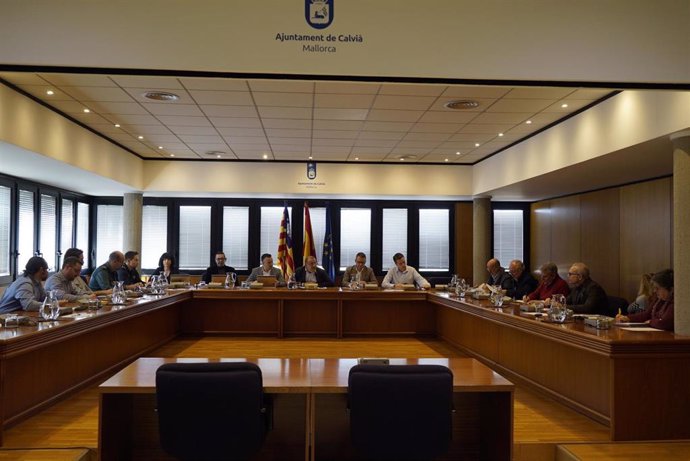 Reunión de la Mesa de Trabajo de Ocio Nocturno en el Ayuntamiento de Calvi.