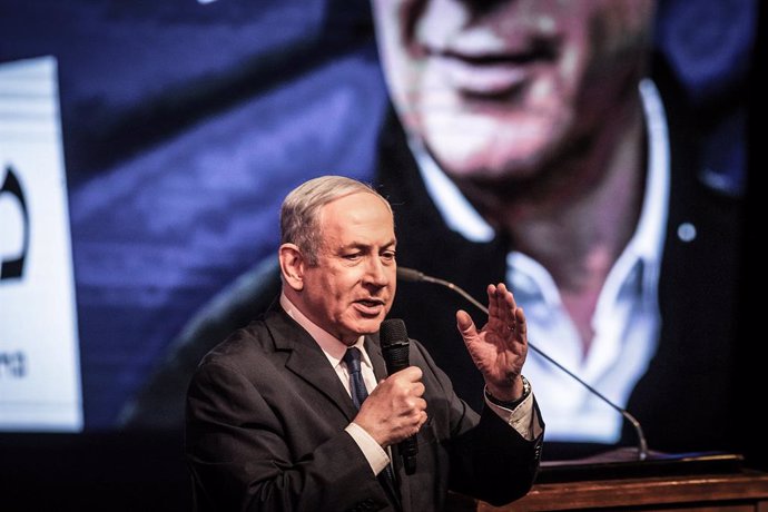 Israel.- Un tribunal rechaza aplazar el juicio por corrupción contra Netanyahu, 