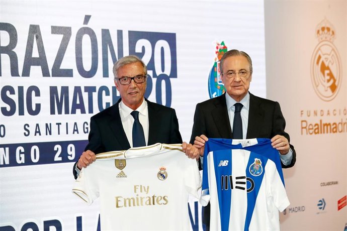 Alipio Fernandes, vicepresidente del Oporot, junto Florentino Pérez el día de la presentación del Corazón Classic Match 2020
