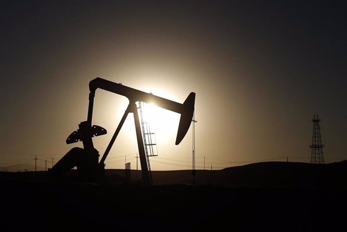 EEUU.- Estados Unidos suspende la venta de 12 millones de barriles de crudo de s
