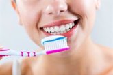 Foto: ¿Cada cuánto debemos cambiar nuestro cepillo de dientes? Consejos sobre su mantenimiento