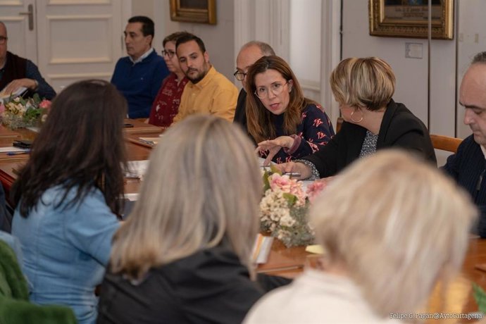 La alcaldesa de Cartagena, Ana Belén Castejón y miembros del equipo de Gobierno del Ayuntamiento de Cartagena