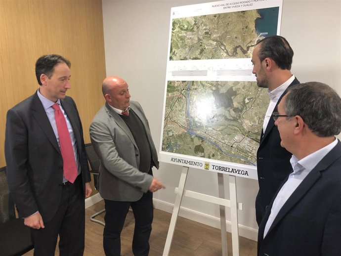 Rued de prensa presentación proyecto carretera Viveda-Dualez