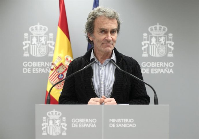 El director del Centre de Coordinació d'Alertes i Emergncies Sanitries, Fernando Simón, intervé en la compareixena als mitjans per actualitzar de la informació sobre el coronavirus a Madrid (Espanya), 11 de mar del 2020.
