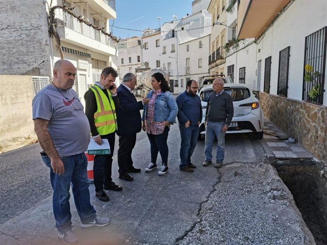 Visita a las obras de la travesía de Jimena