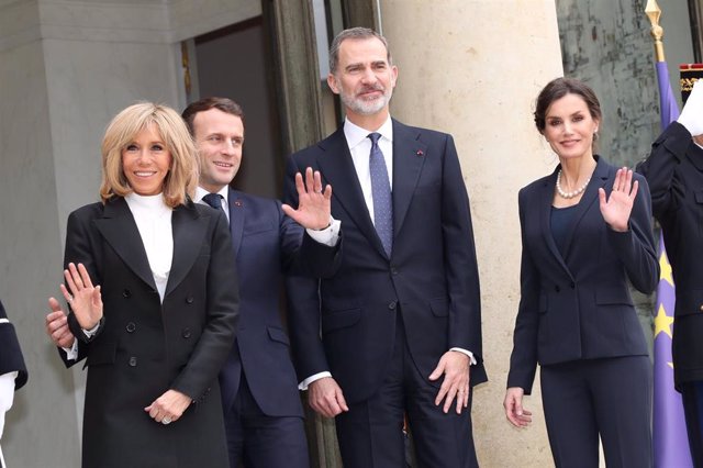 Los Reyes Felipe y Letizia junto al matrimonio Macron en París