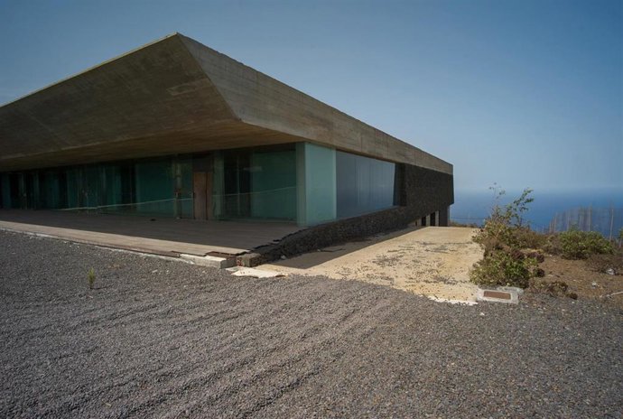 Centro de congresos del mirador de La Peña, en El Hierro