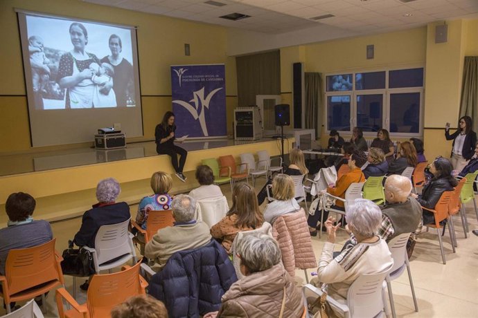Actividad de la Semana de la Mujer de 2019 en el Centro de Mayores (archivo)