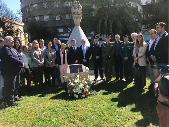 Homenaje del Ayuntamiento de Jaéwn a las víctimas del terrorismo
