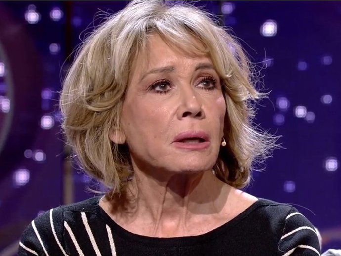 Mila Ximénez en el plató de 'El tiempo del descuento'