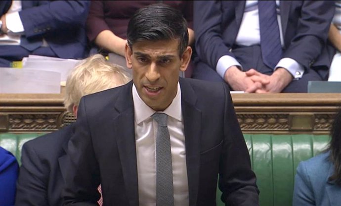 HANDOUT - 11 March 2020, England, London: A video grab shows UK Chancellor of the Exchequer Rishi Sunak (C) delivering the budget of the UK government at the House of Commons. Photo: -/House Of Commons via PA Wire/dpa - ATTENTION: editorial use only and