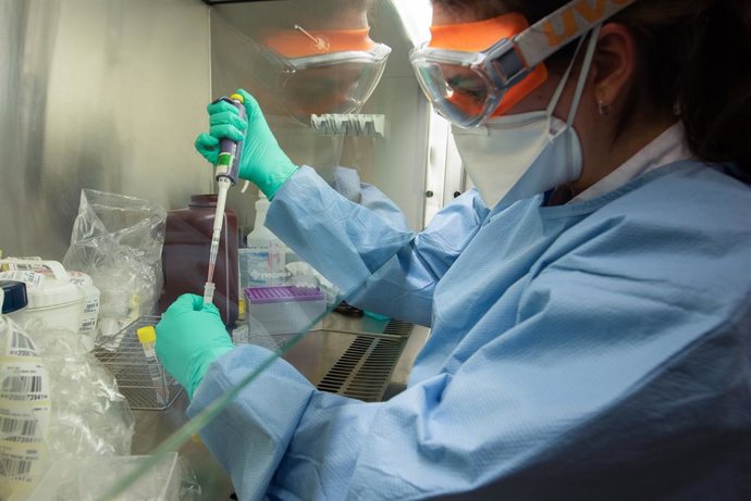 Servei de viriologia del Servei de microbiologia de l'Hospital Clínic on es fan proves del coronavirus.