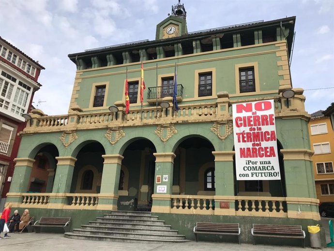 Fachada del Ayuntamiento de Tineo.