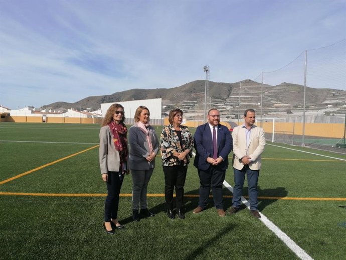 Imagen de la inauguración del campo de fútbol