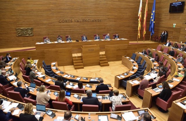 Imagen de archivo del pleno de Les  Corts Valencianes