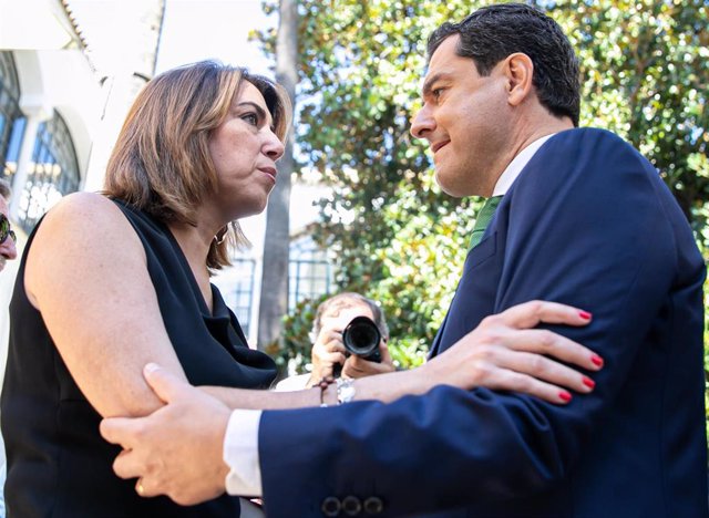 El presidente de la Junta, Juanma Moreno, y la secretaria general del PSOE-A, Susana Díaz