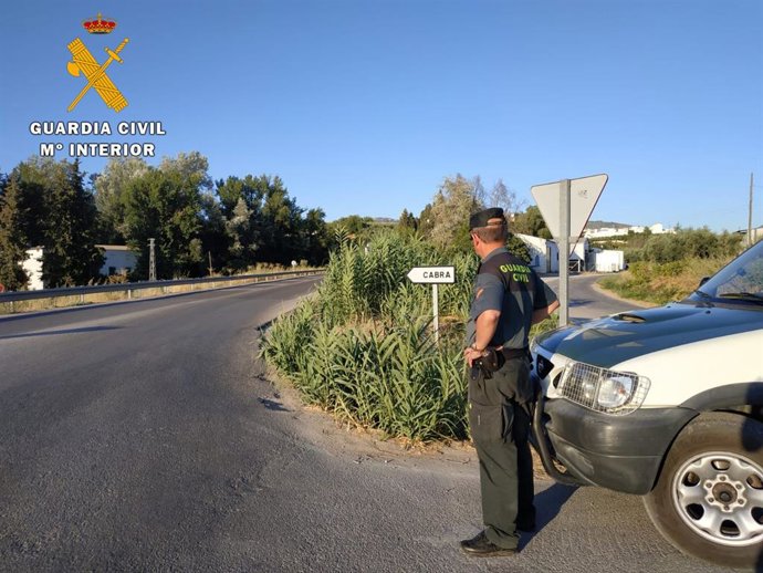 Una patrulla de la Guardia Civil en Cabra