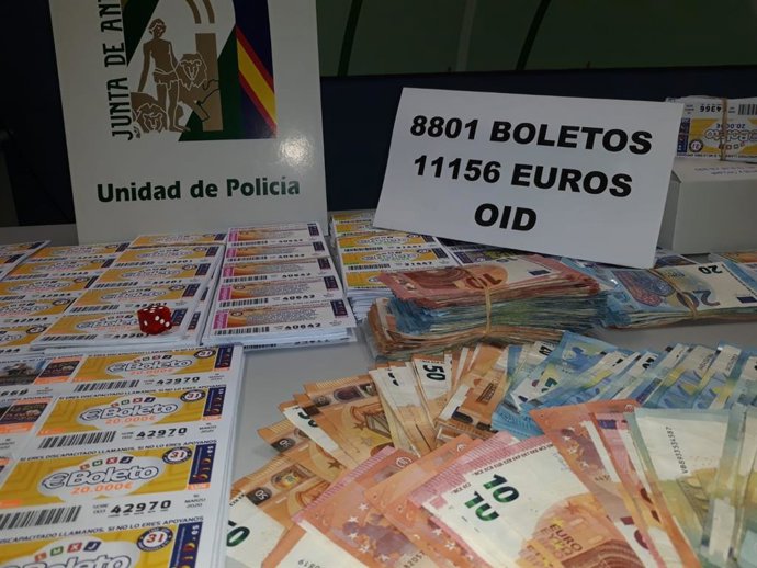 Dinero y boletos intervenidos por la Policía Adscrita