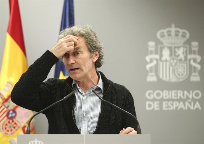 El director del Centro de Coordinación de Alertas y Emergencias Sanitarias, Fernando Simón, interviene en la comparecencia ante los medios para actualizar la información y medidas adaptadas por el coronavirus tras el Comité de Evaluación y Seguimiento e