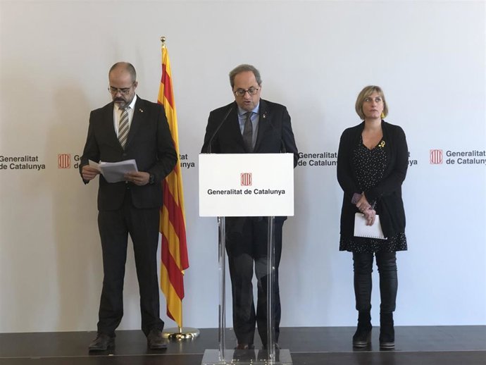 El presidente de la Generalitat, Quim Torra, junto a la consellera de Salud, Alba Vergs, y el conseller de Interior, Miquel Buch