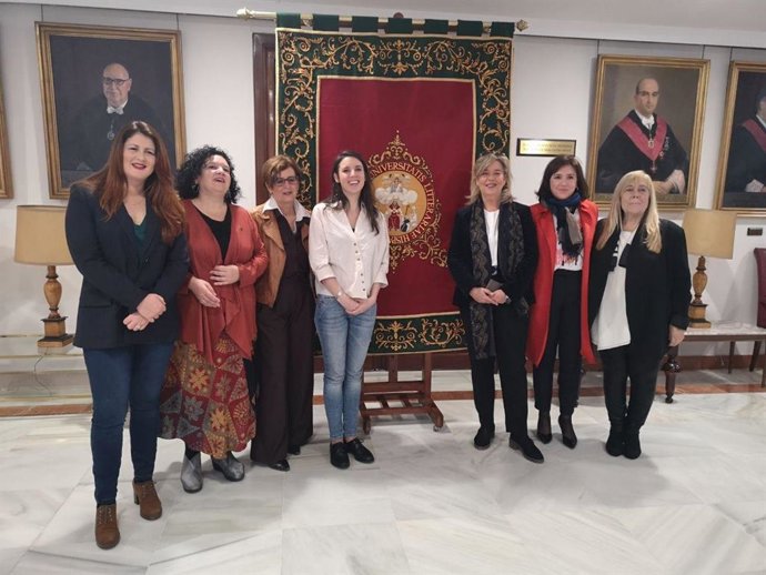 Acto 'La alianza feminista' en la US