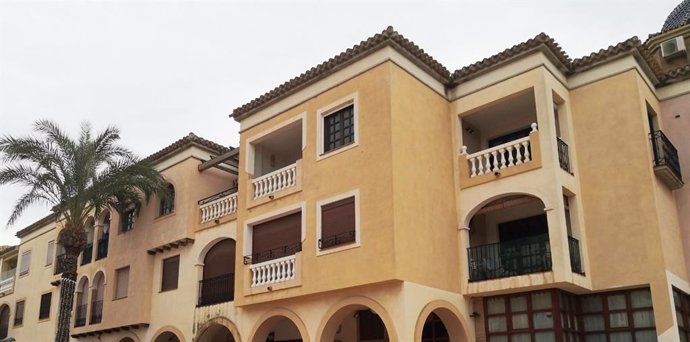 Inmueble puesto a la venta por Grupo Cooperativo Cajamar y Haya Real Estate en los Alcázares (Murcia)