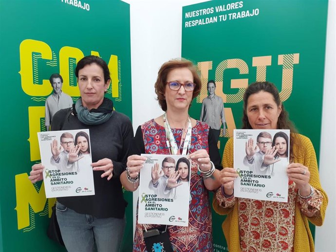 La responsable del sector de Sanidad de CSIF Granada, Matilde Núñez, presentando las peticiones a la Junta