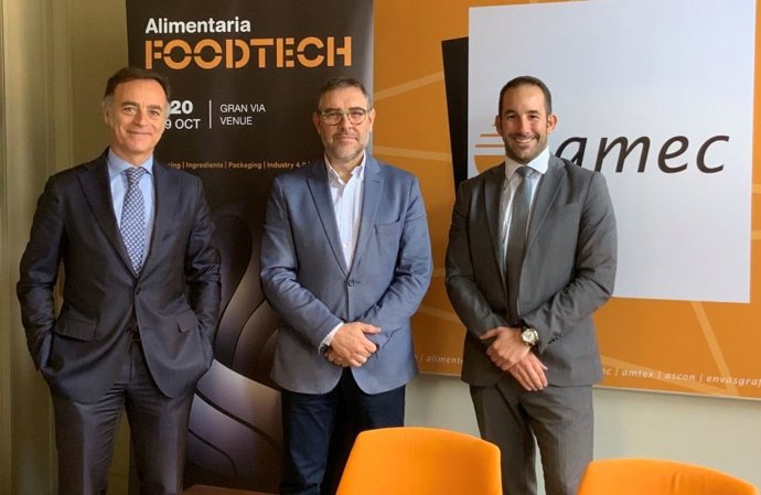El director general de Alimentaria Exhibitions, J. Antonio Valls; el director general de Amec, Joan Tristany, y el director de Alimentaria FoodTech, Ricardo Márquez, este jueves