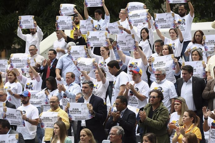 Acto de la oposición venezolana en Caracas para exigir la liberación del diputado Juan Requesens