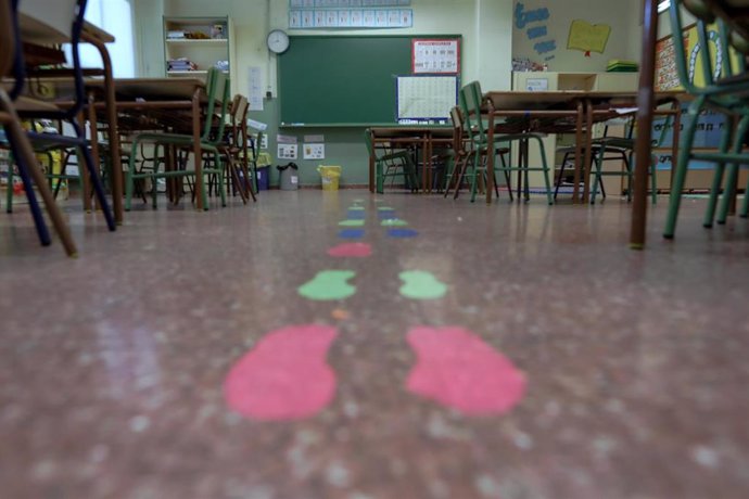 Aula vacía en un colegio de Madrid tras la cancelación de las clases por el coronavirus.